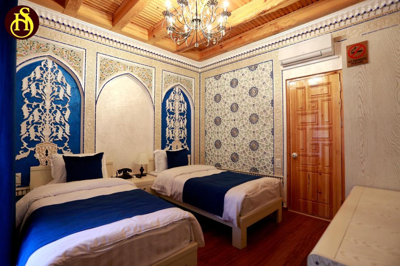 Shohnishin Boutique Bed and Breakfast Buchara Buitenkant foto